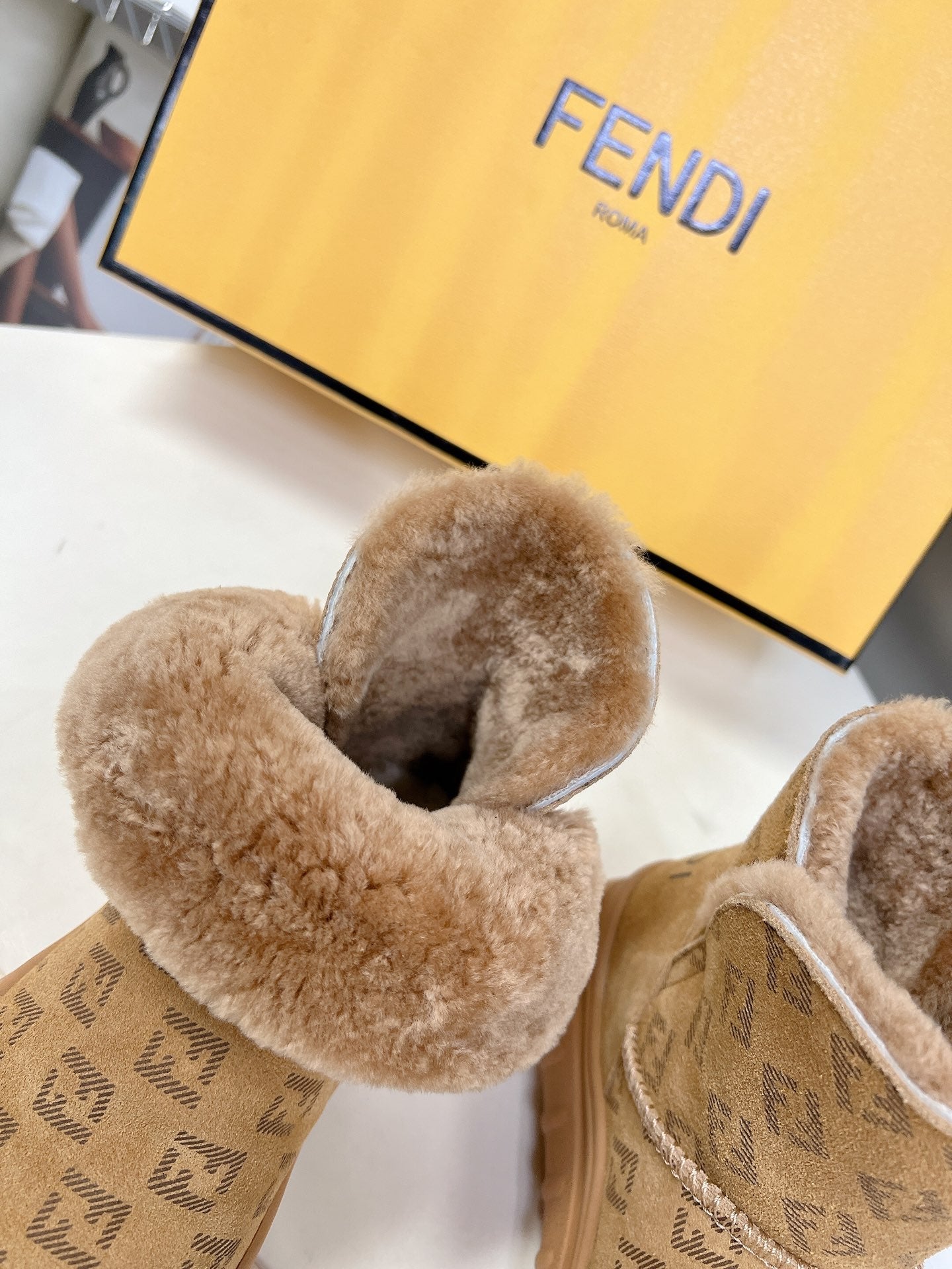 FEN  x UGG Boots MED