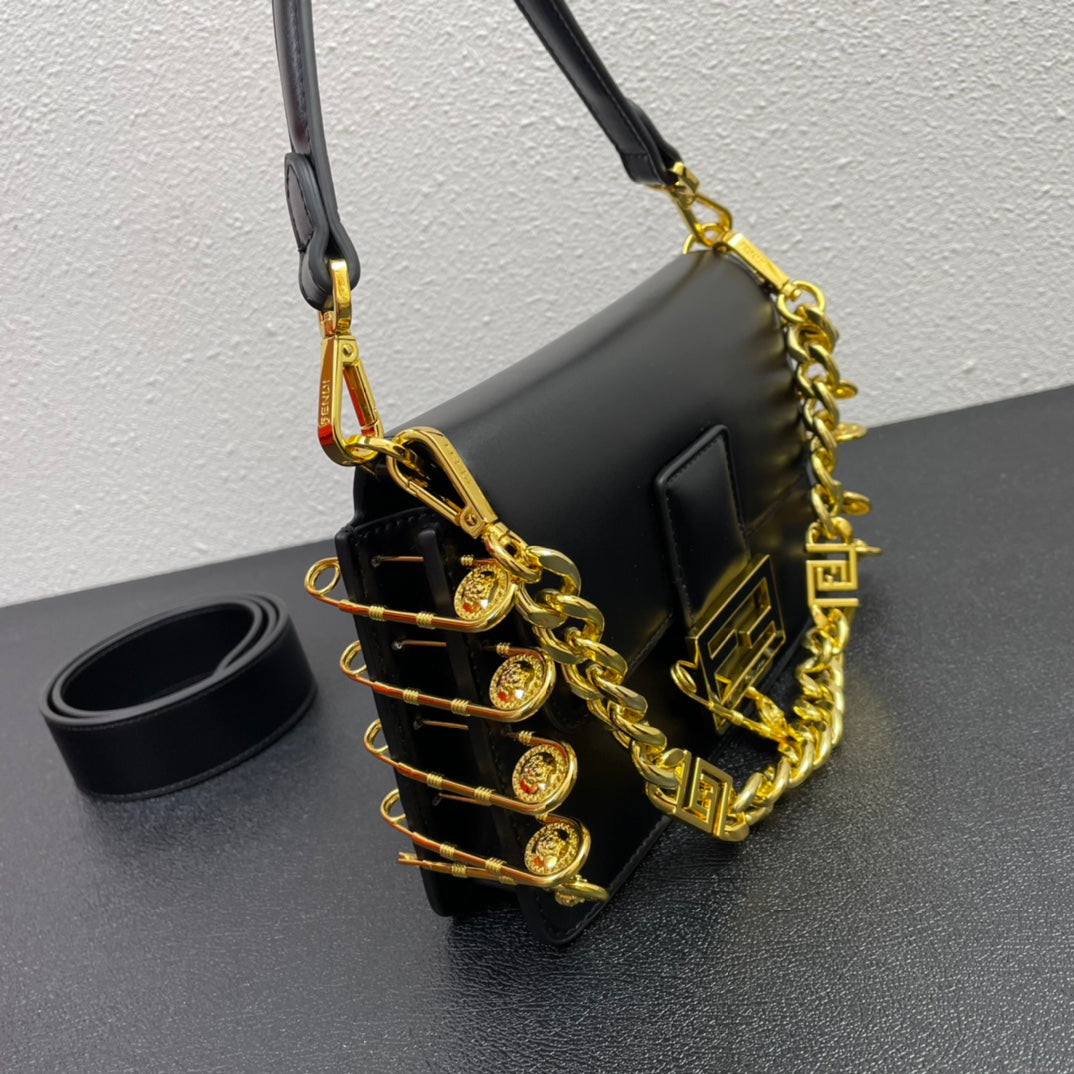 VRC Swap FEN  Leather  Bag  2 Color 's Fendace   26 cm