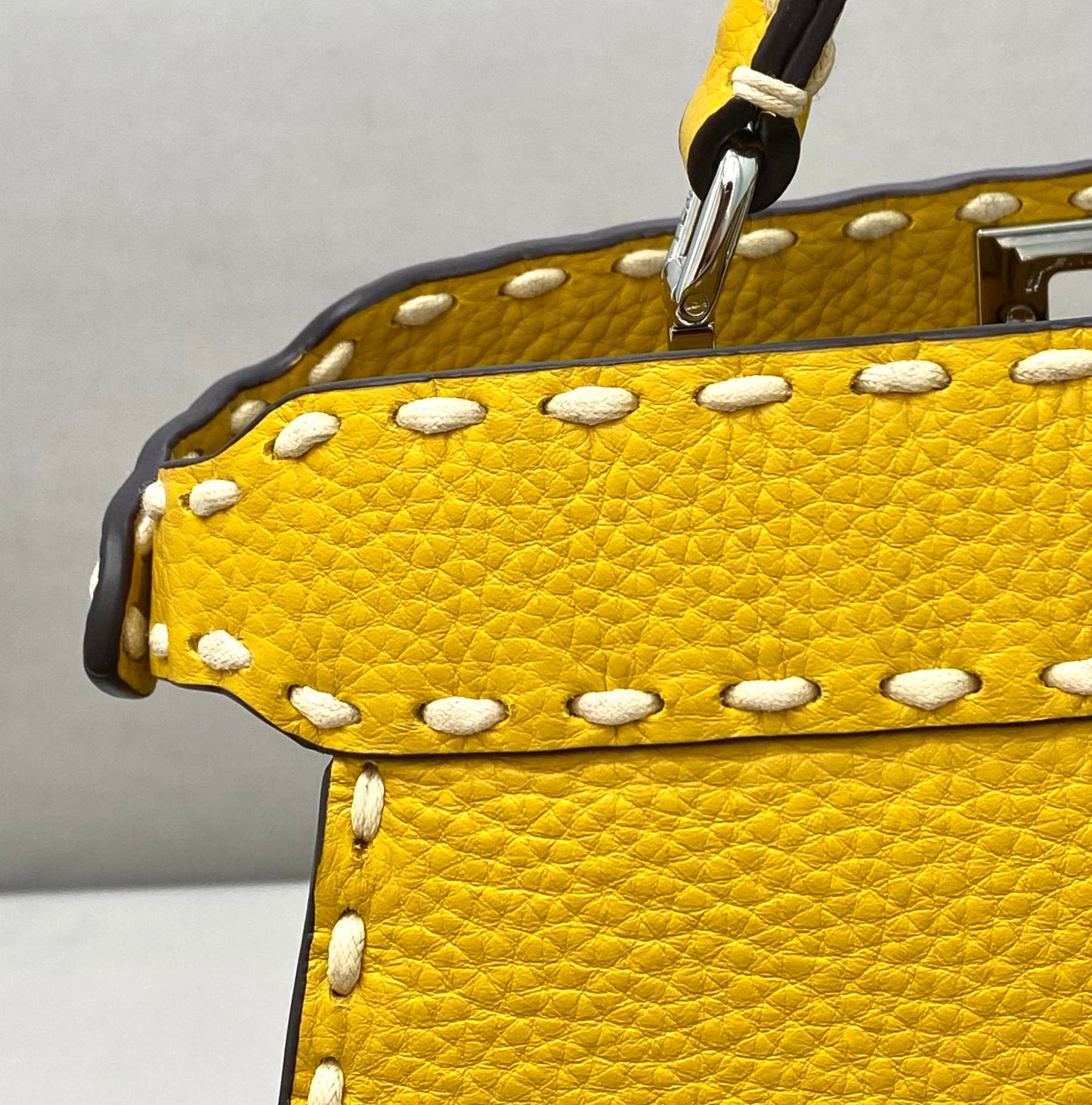 FEN Peekaboo Bag  27 cm