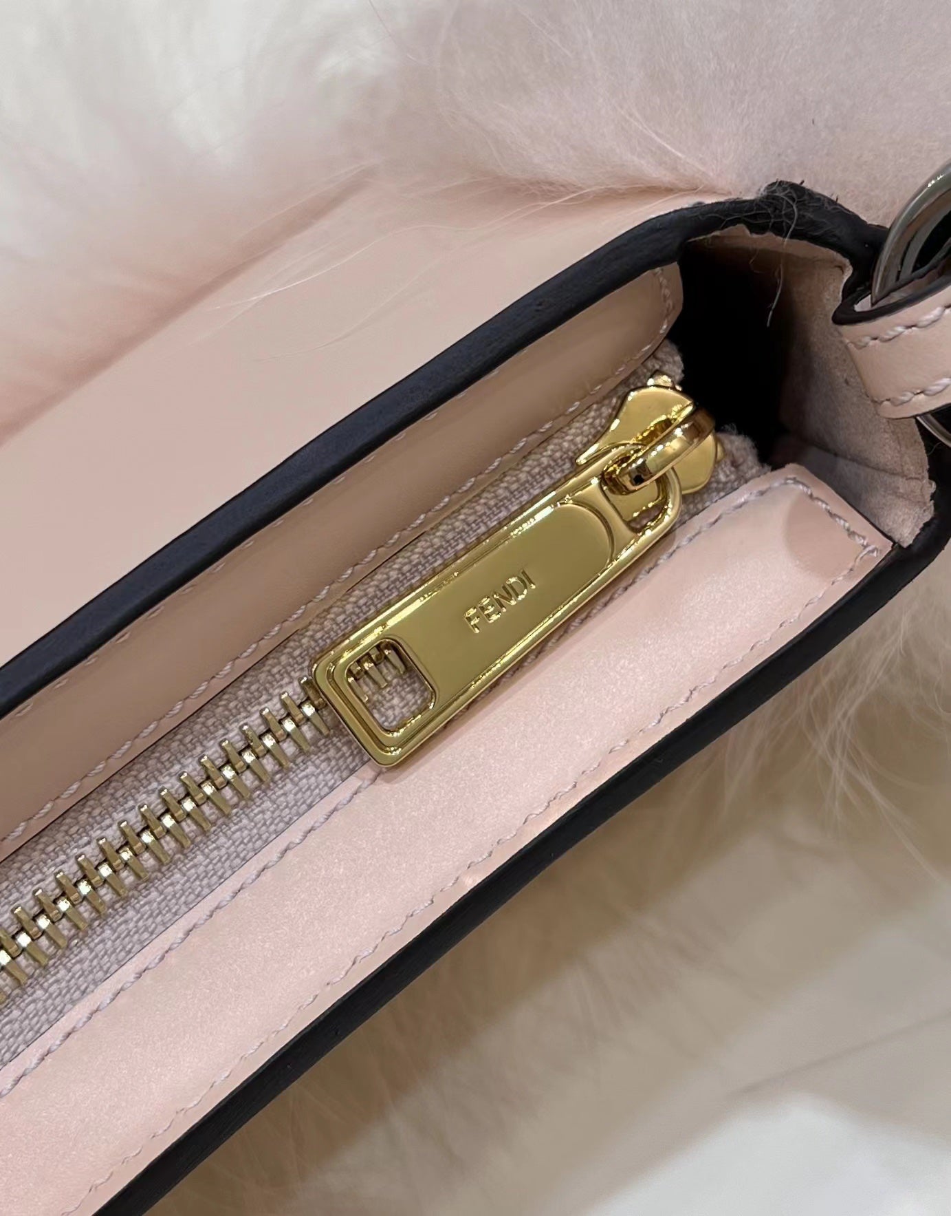 FEN  Bag Fur   36 cm