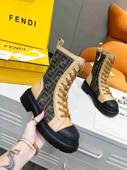 FEN Boots Domino