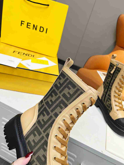 FEN Boots Domino