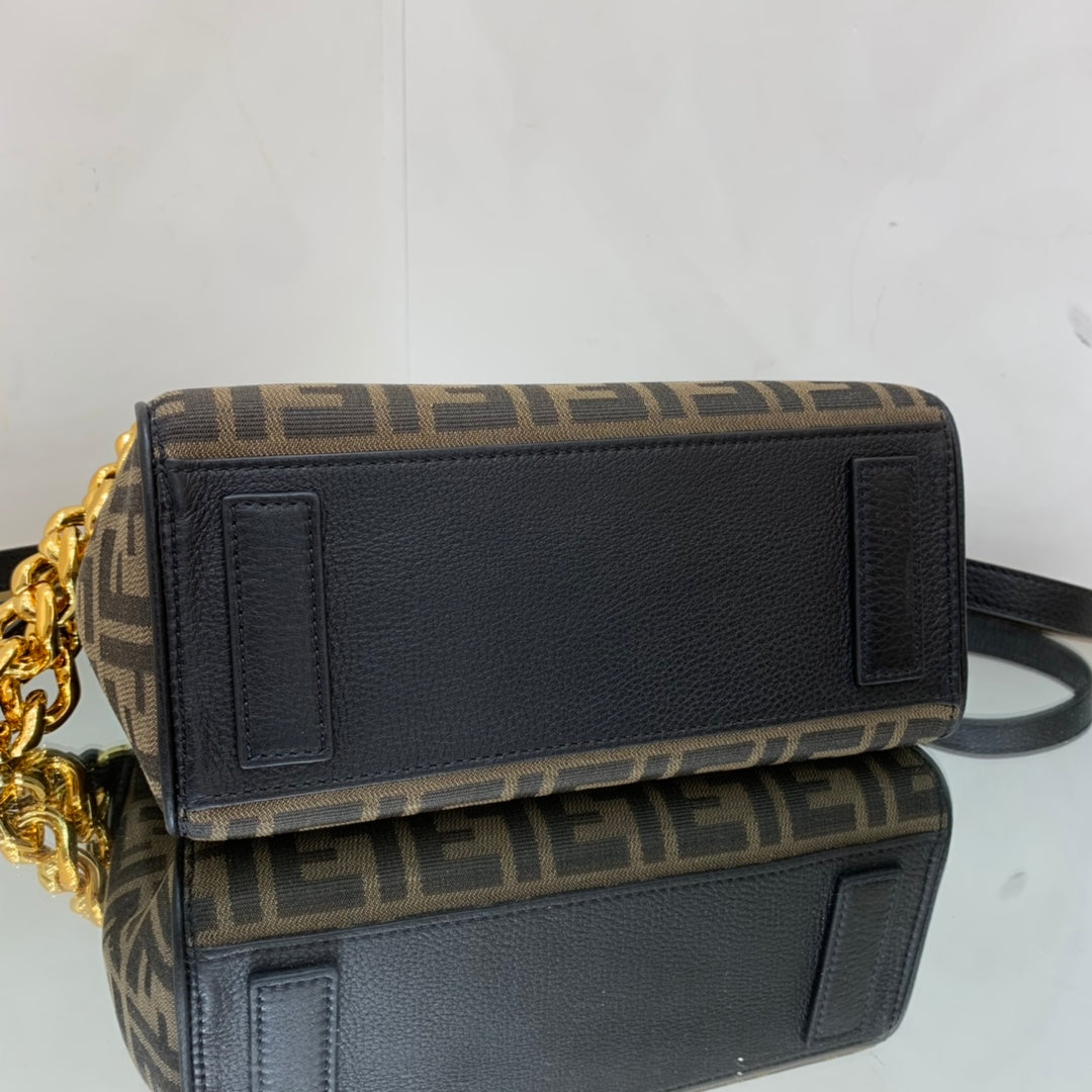 VRC vs FEN Bag 25 cm