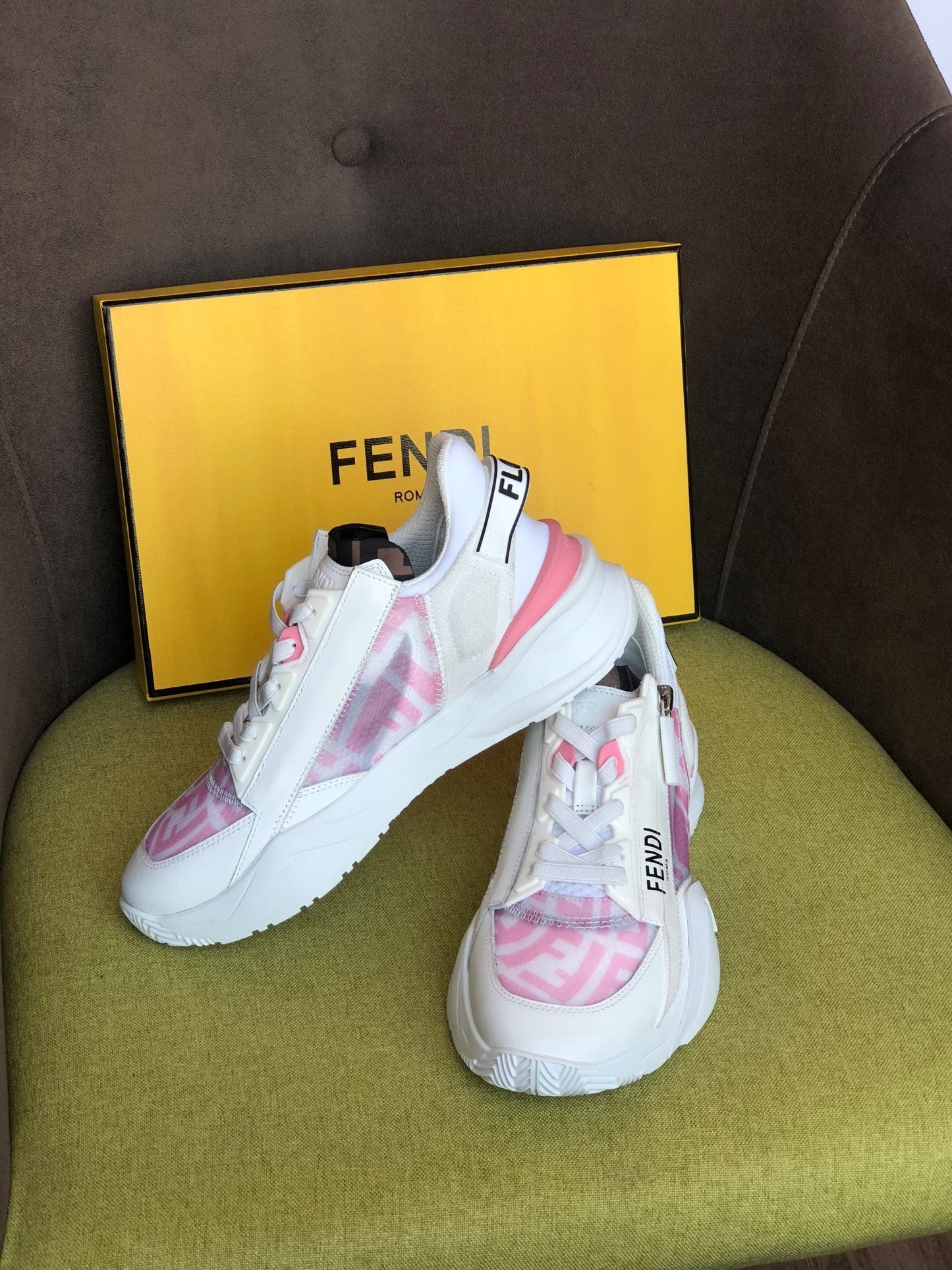 FEN Sneakers Flow