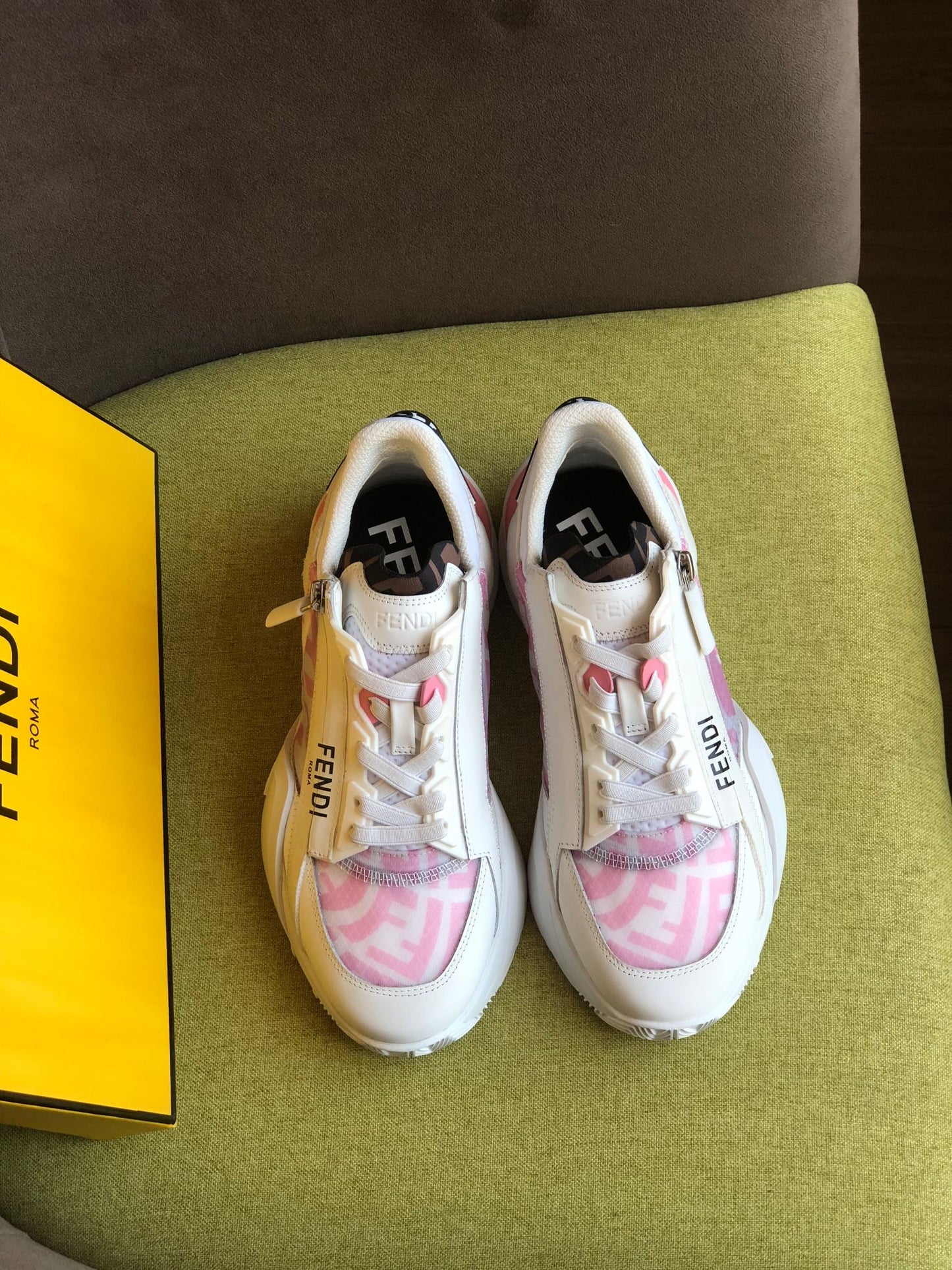 FEN Sneakers Flow