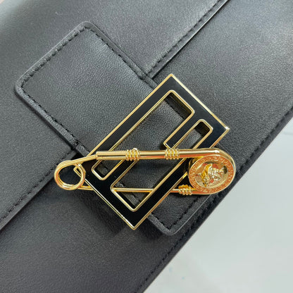 VRC vs FEN Bag 28 cm