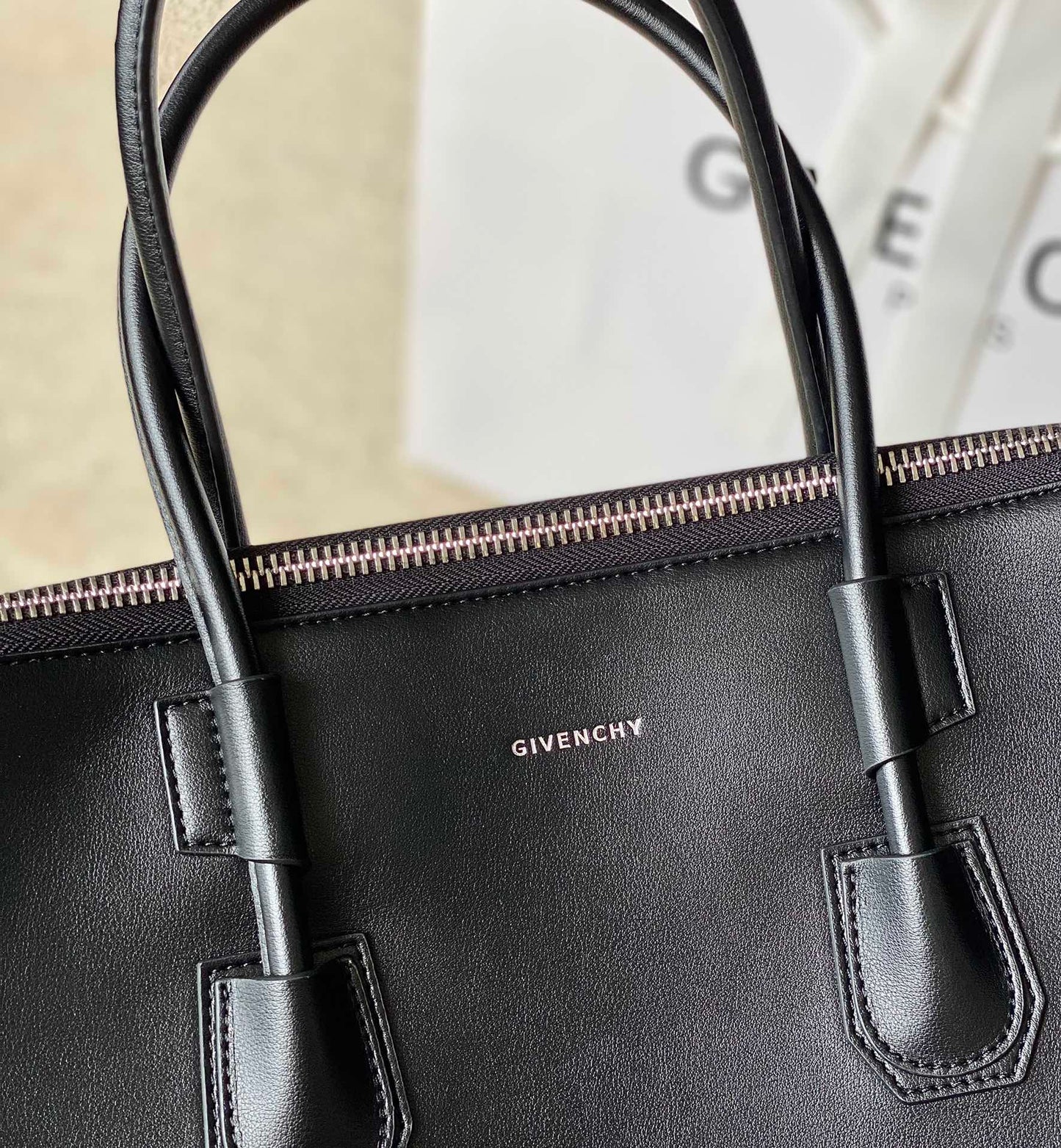 GIVENJY Shopping Bag  41 cm 2 Color 's