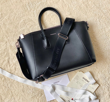 GIVENJY Shopping Bag  41 cm 2 Color 's