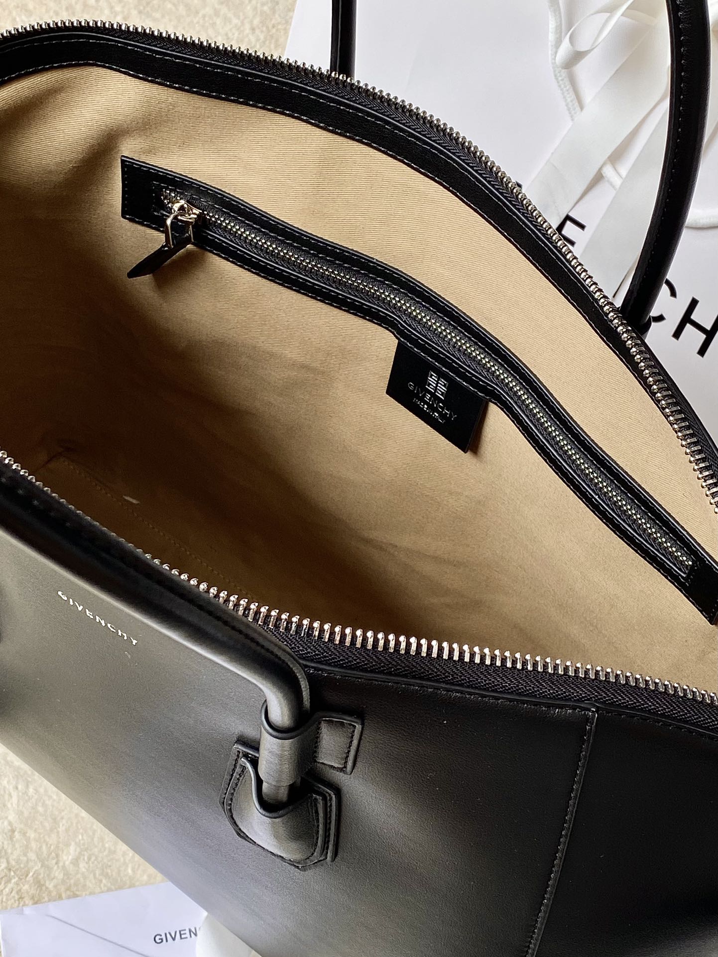 GIVENJY Shopping Bag  41 cm 2 Color 's