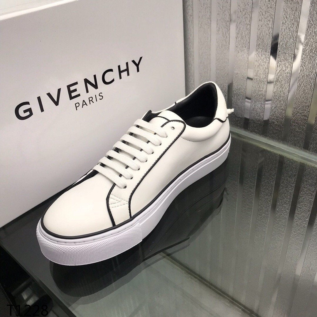 Givenjy Sneakers White Black