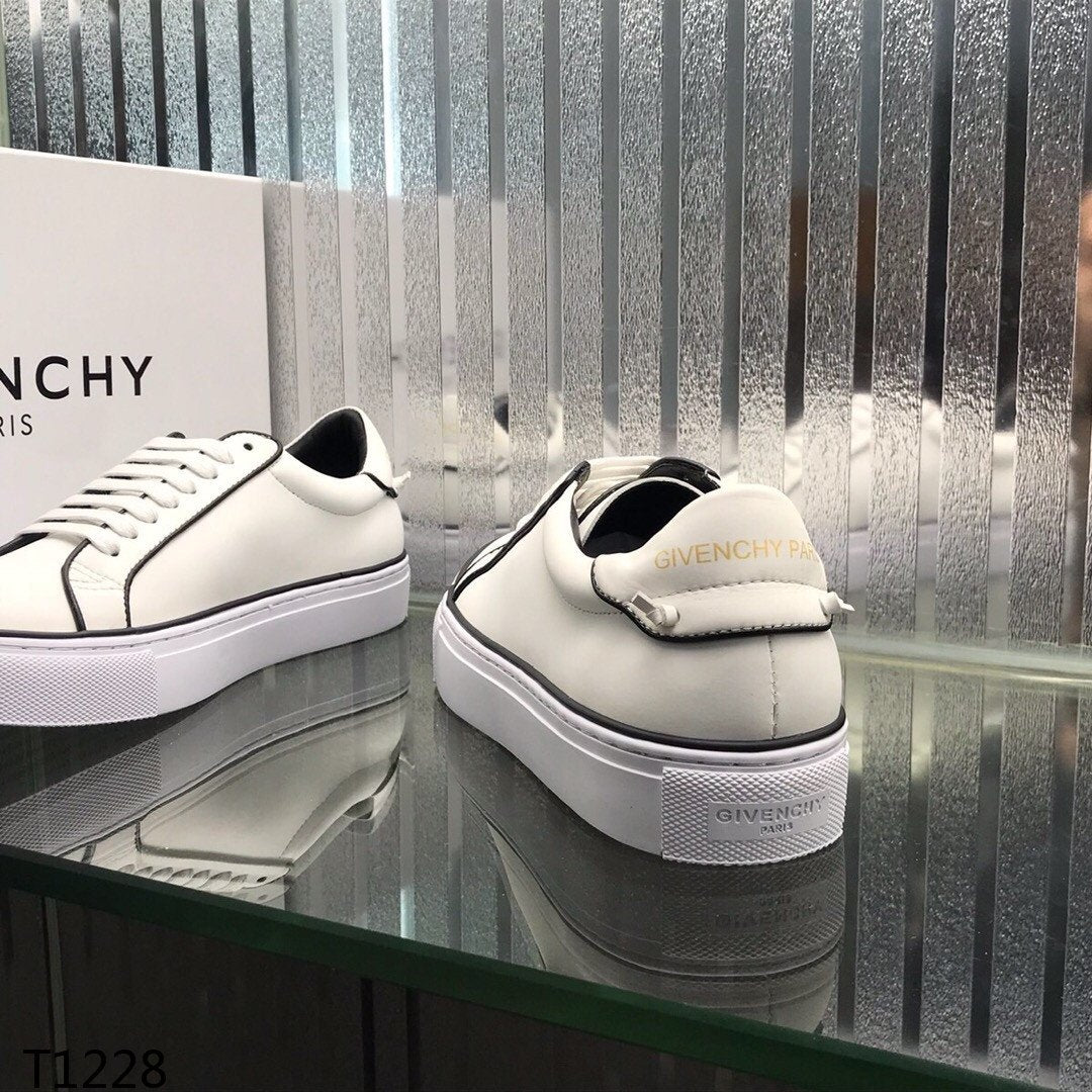 Givenjy Sneakers White Black