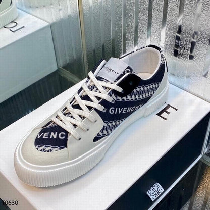 Givenjy  Sneakers