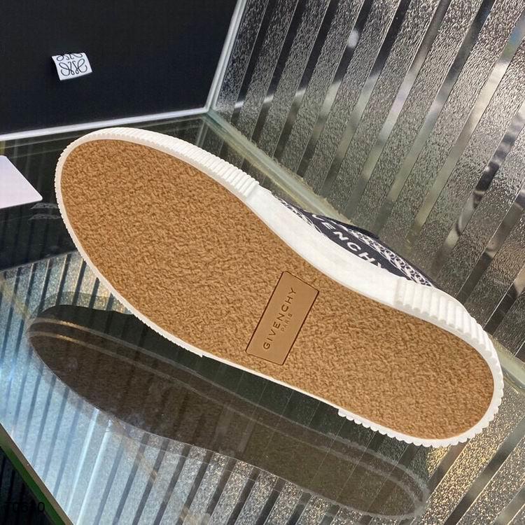 Givenjy  Sneakers