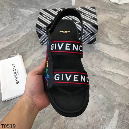 Givenjy Sandals Logo