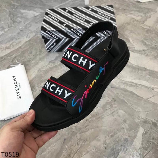 Givenjy Sandals Logo