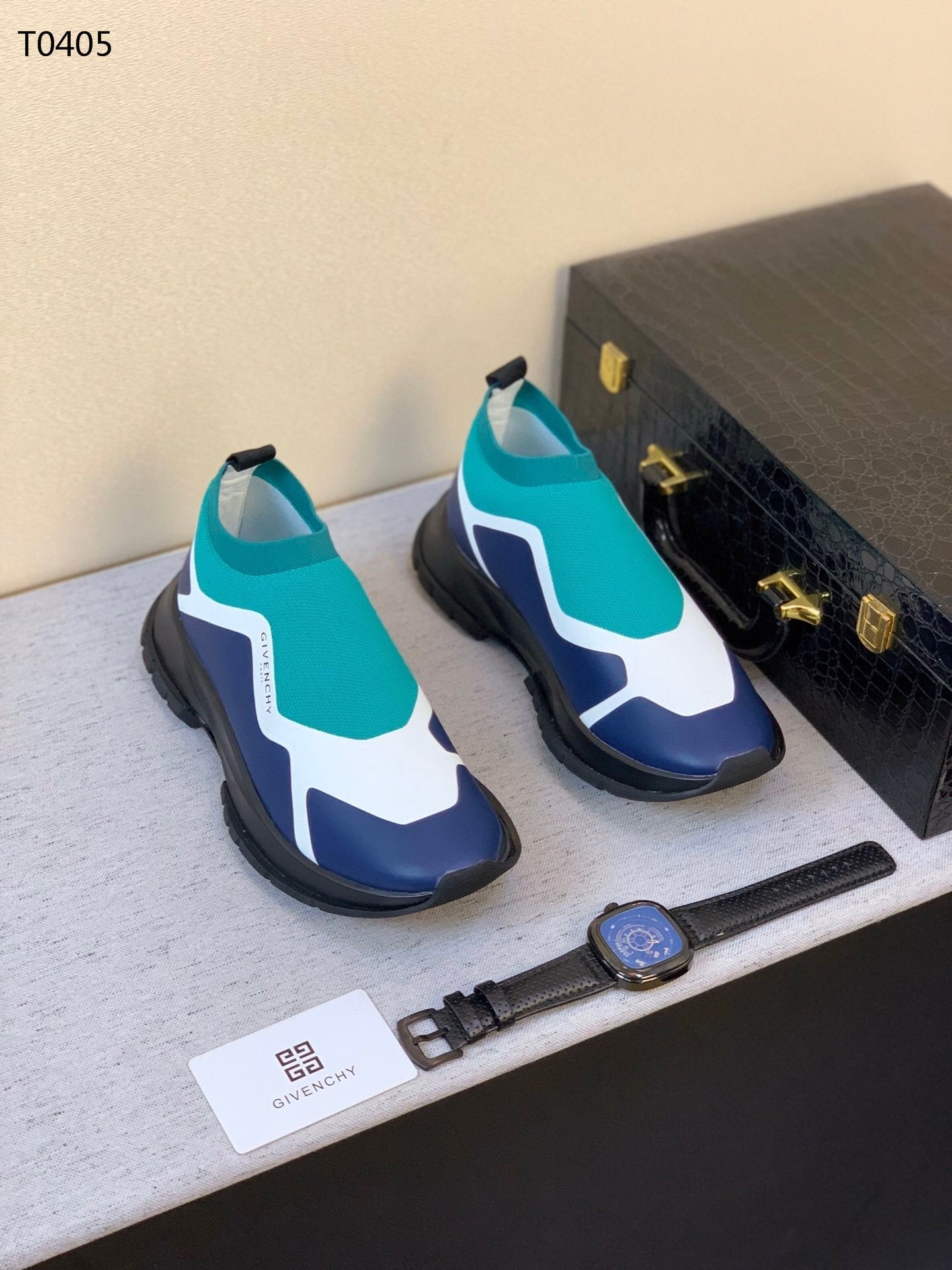Givenjy  Sneakers