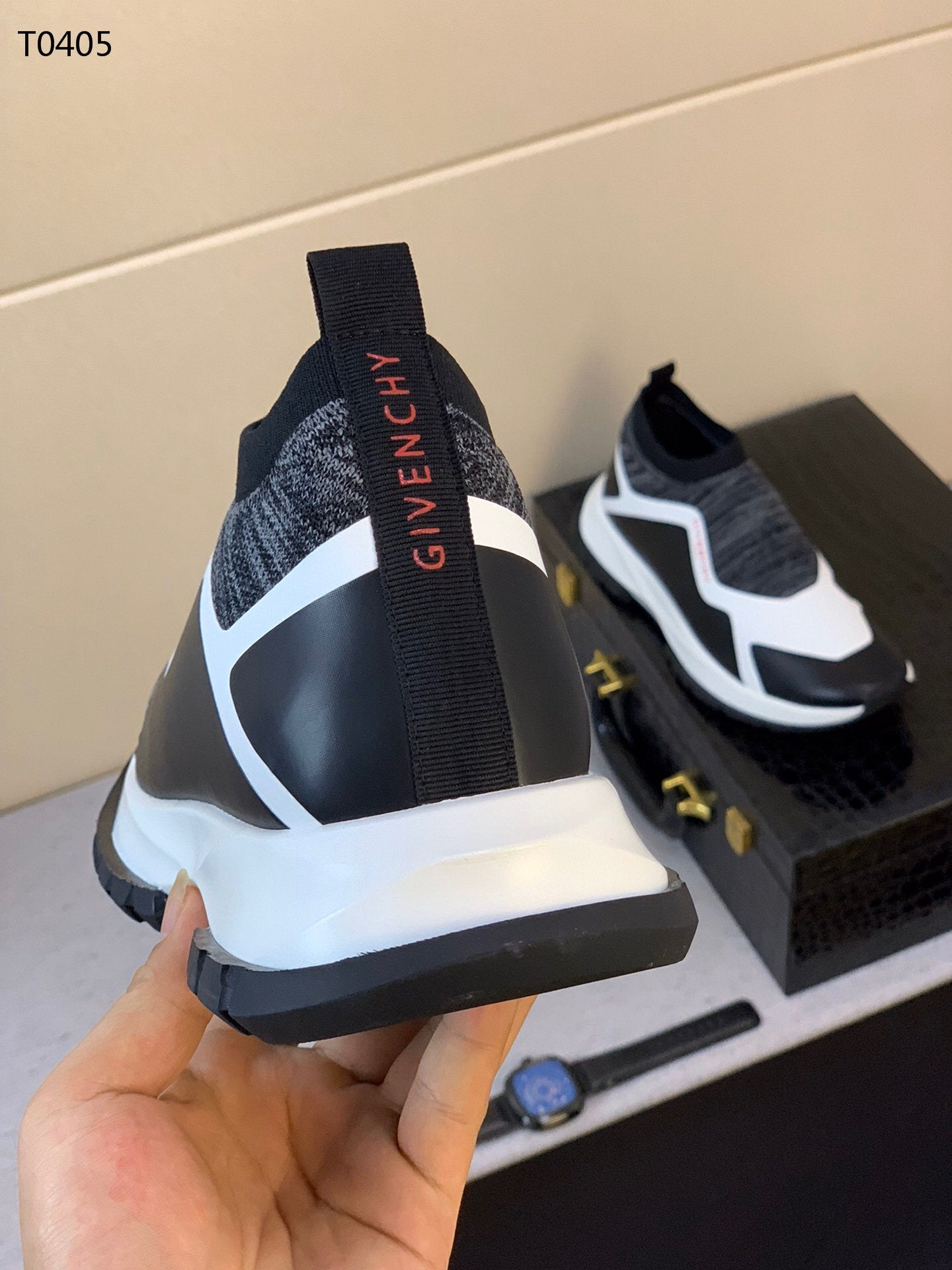 Givenjy Sneakers