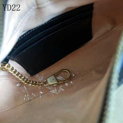 GU  Bag Marmont Half Moon