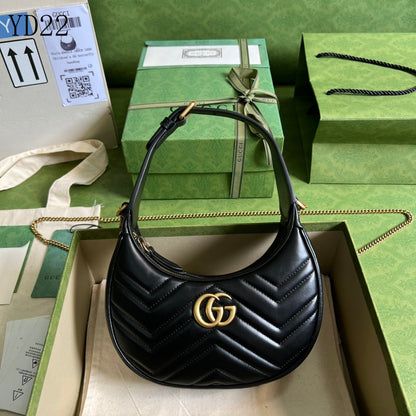 GU  Bag Marmont Half Moon
