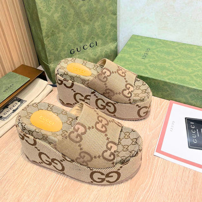 GU Slippers Platform Jumbo Monogram 12 cm