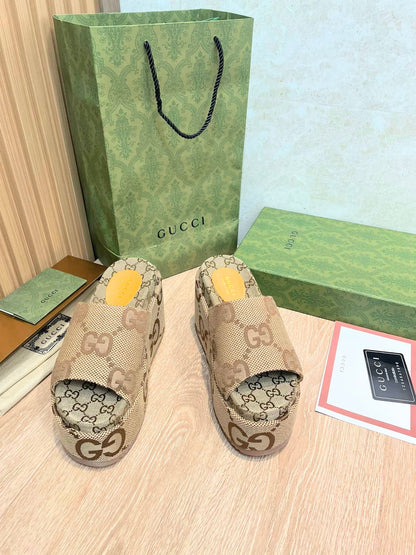 GU Slippers Platform Jumbo Monogram 12 cm
