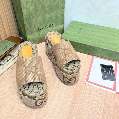 GU Slippers Platform Jumbo Monogram 12 cm
