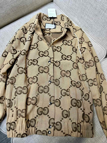 GU Jacket Jumbo  Logo