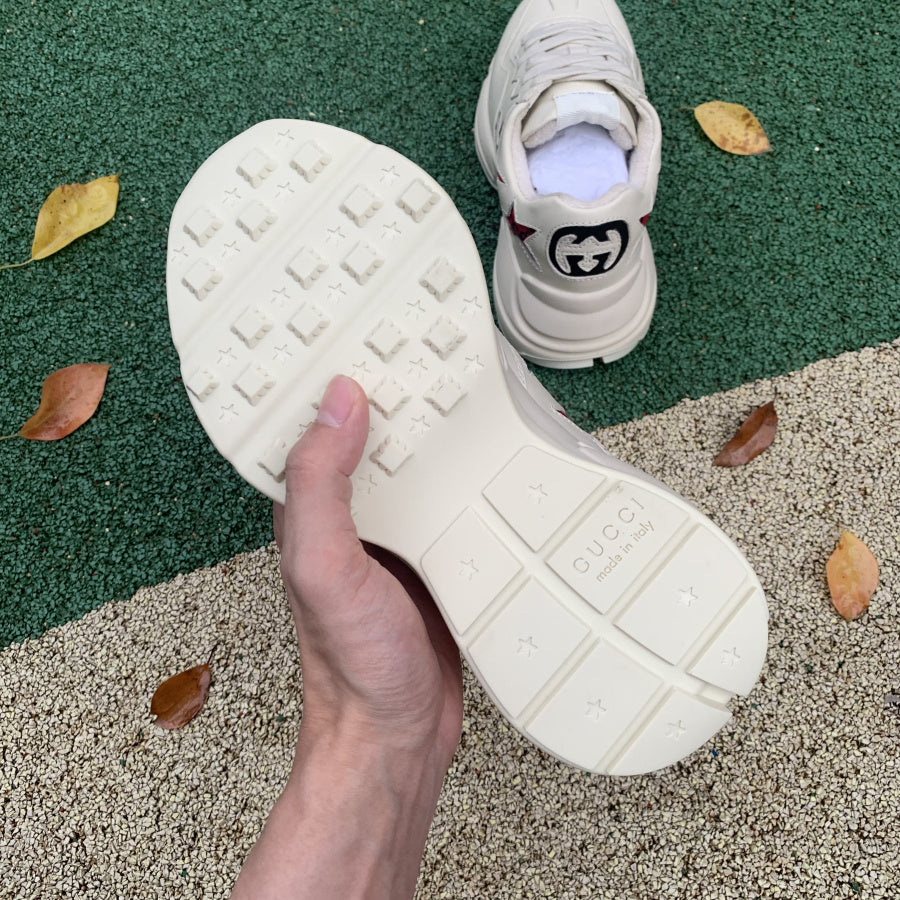 GU Sneakers Stars