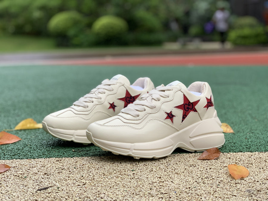 GU Sneakers Stars
