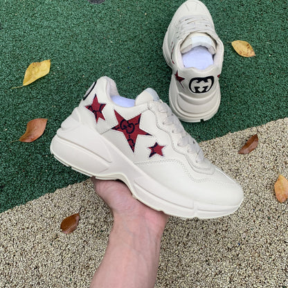 GU Sneakers Stars