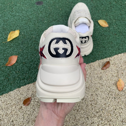 GU Sneakers Stars