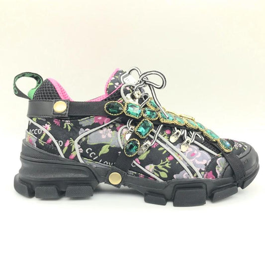 GU  Sneakers Embroidered