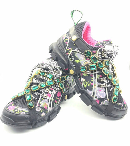 GU  Sneakers Embroidered