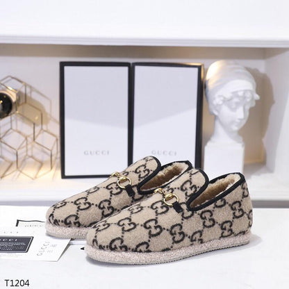 GU  Shoes Mono