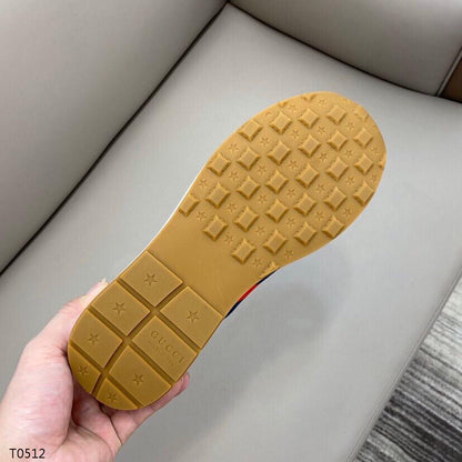 GU  Sneakers Brown