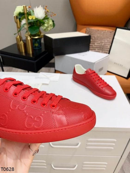 GU Sneakers Red