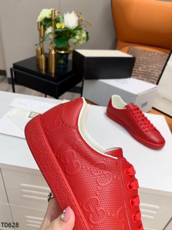 GU Sneakers Red