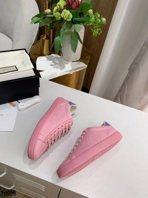 GU Sneakers Pink