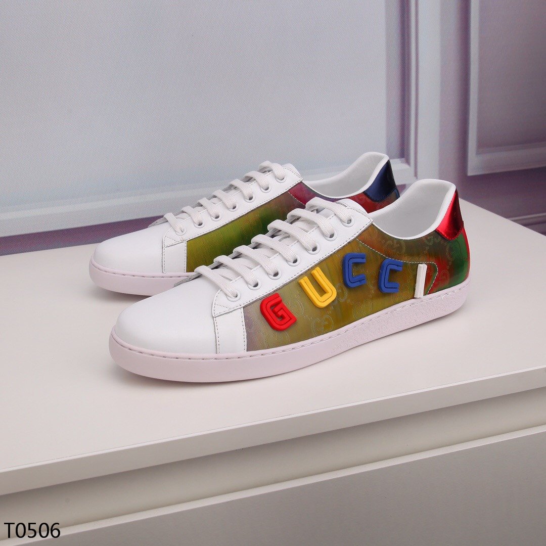 GU   Sneakers