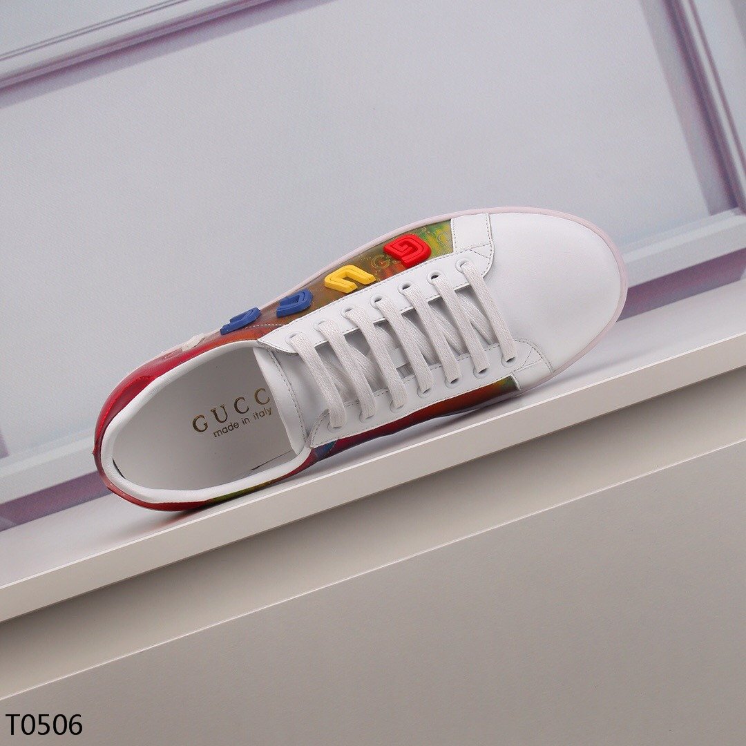 GU   Sneakers