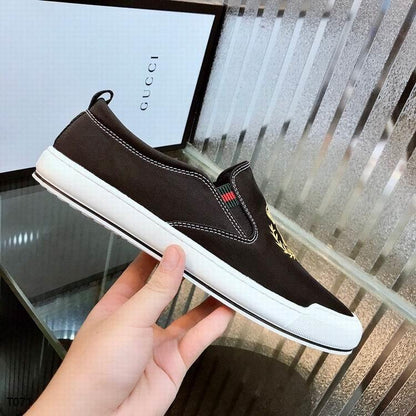 GU  Sneakers Slip On