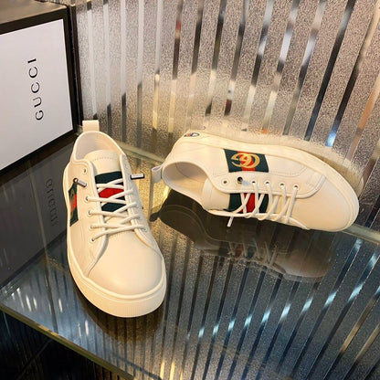 GU  Sneakers