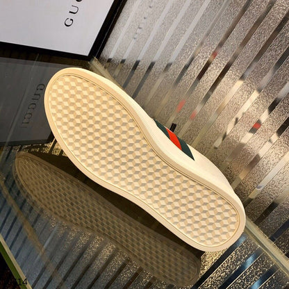 GU  Sneakers