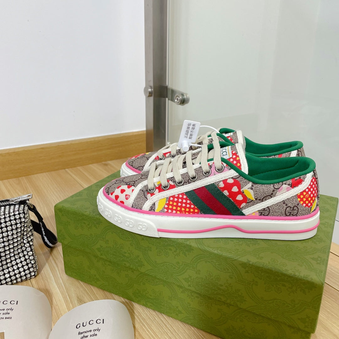 GU Sneakers 2 Color 's