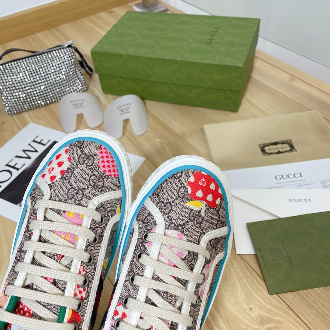 GU Sneakers 2 Color 's