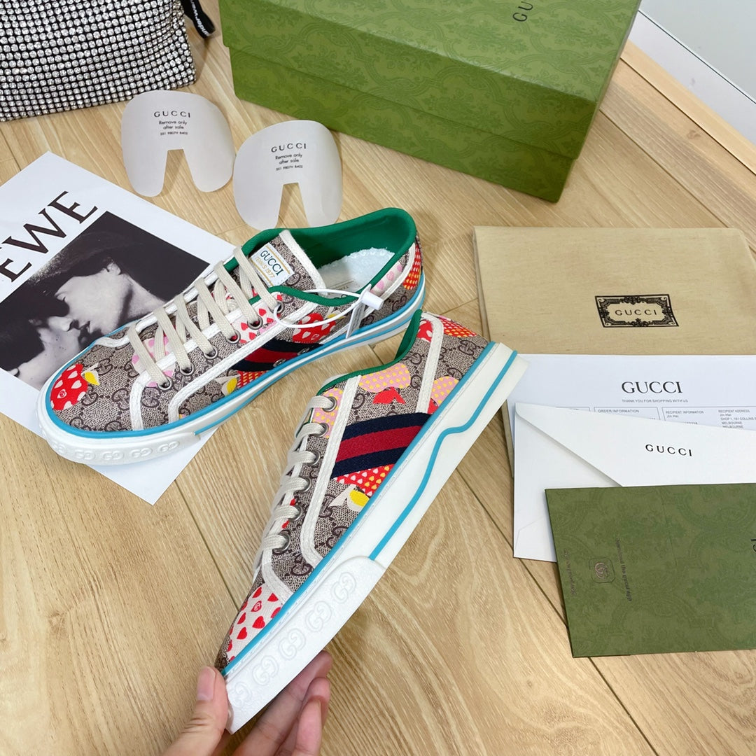 GU Sneakers 2 Color 's
