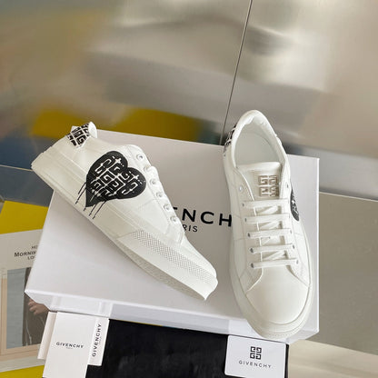 CHD  Sneakers Woman