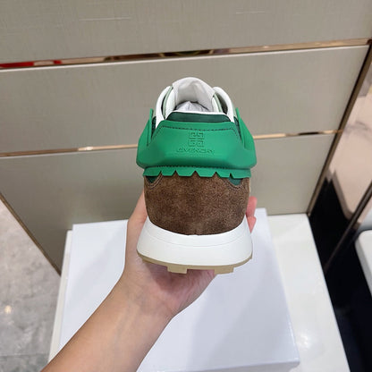 GIVENJY   Sneakers Run Away