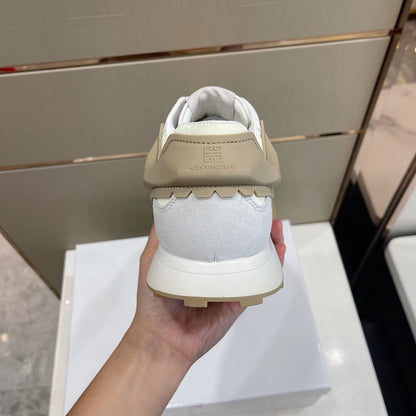 GIVENJY   Sneakers Run Away