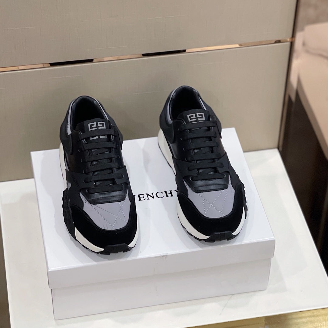 GIVENJY   Sneakers Run Away